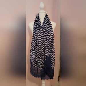 CHUNS Blue, White & a touch of Shimmer Scarf NWOT